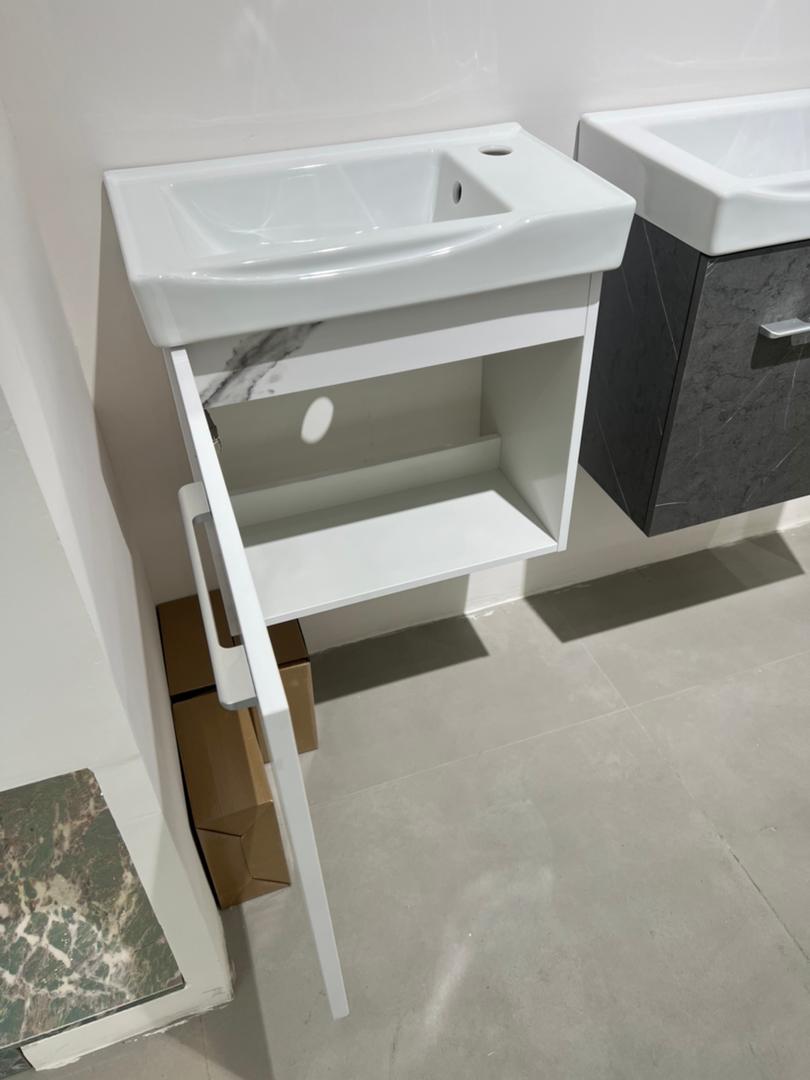 Bath Vanity - 20"