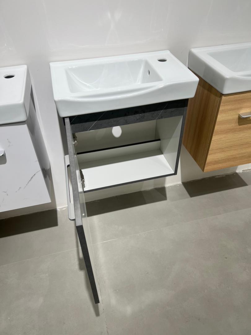 Bath Vanity - 20"