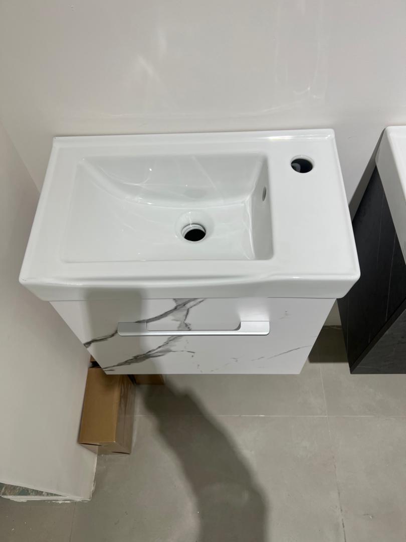 Bath Vanity - 20" - Gray Wood Grain
