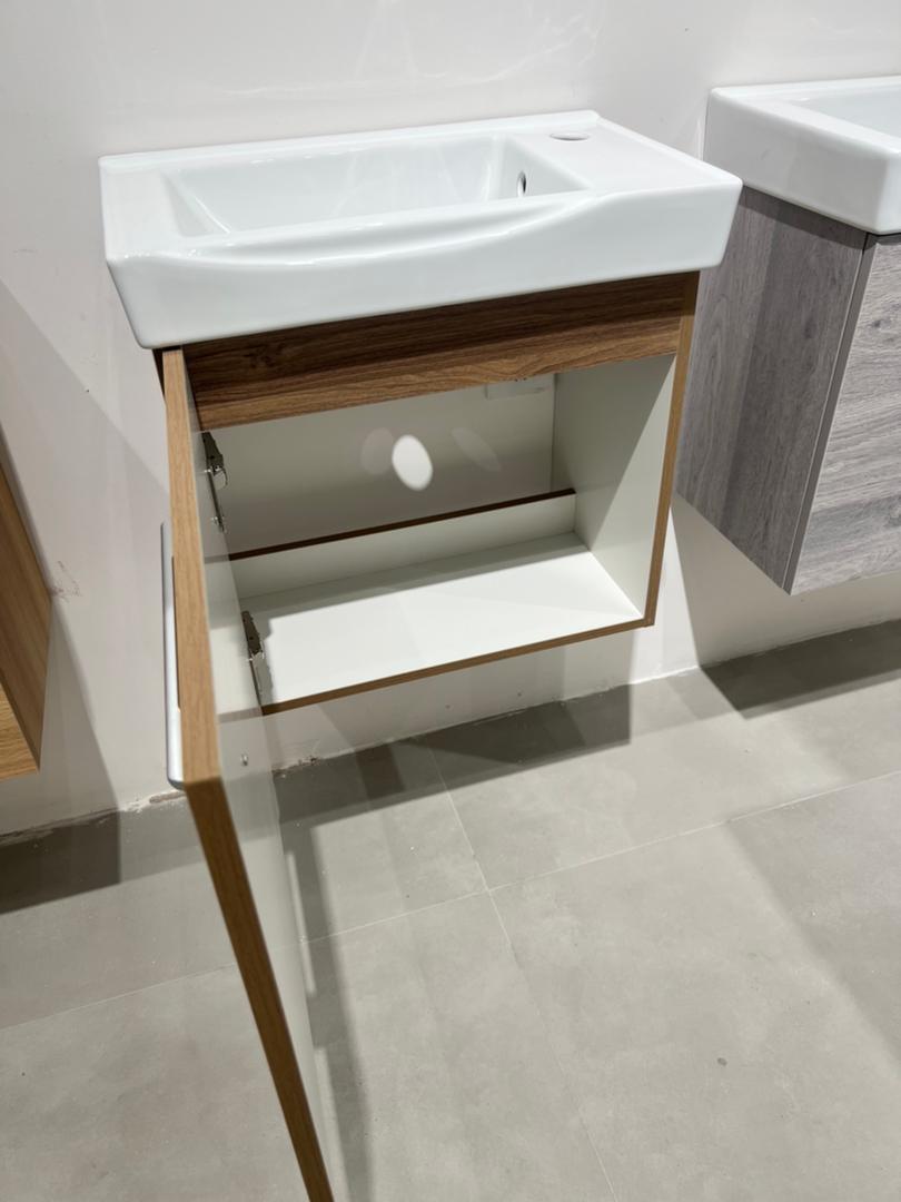 Bath Vanity - 20"